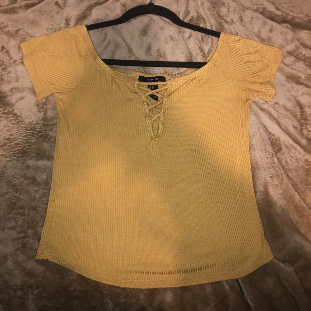 Crop top